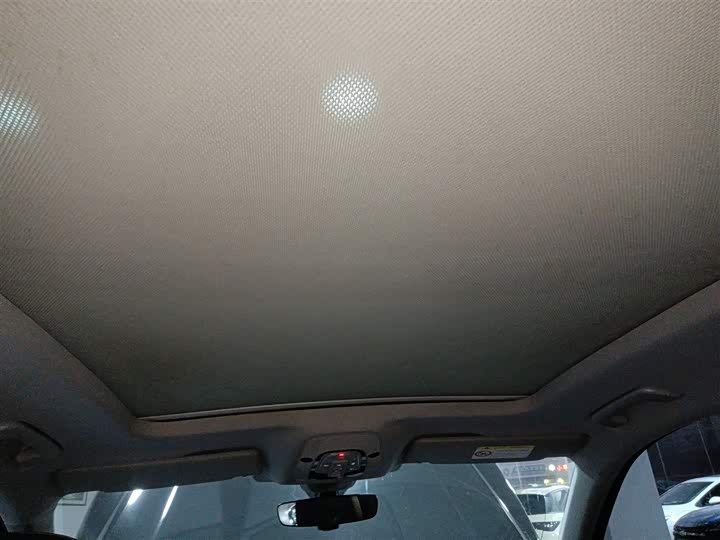 Фото 18 - Audi Q5L