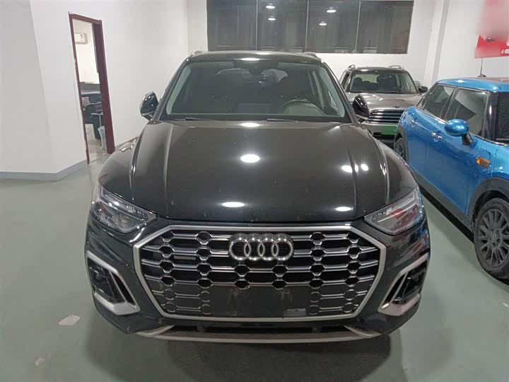 Фото 3 - Audi Q5L