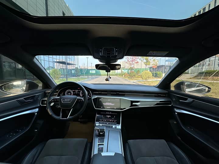 Фото 7 - Audi A6L