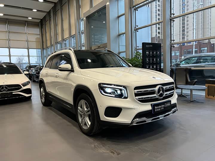 Фото 3 - Mercedes-Benz GLB-Class