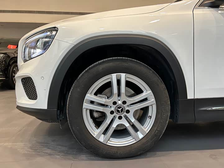 Фото 4 - Mercedes-Benz GLB-Class