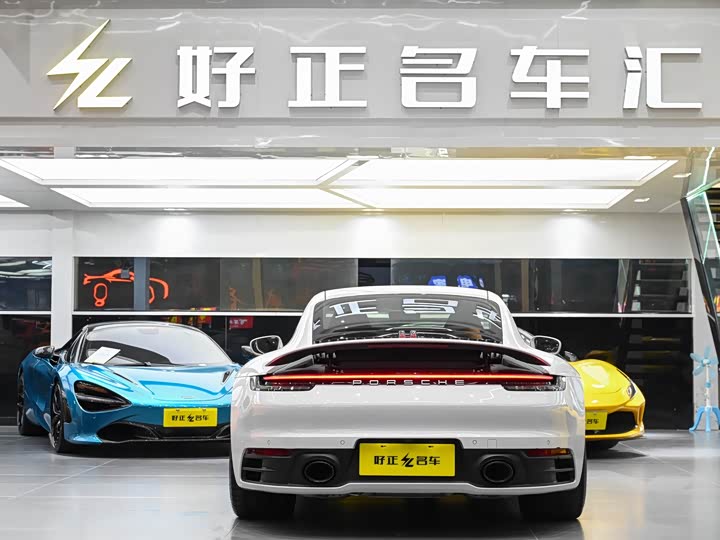 Фото 7 - Porsche 911