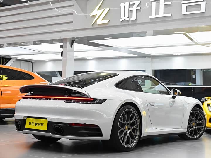 Фото 8 - Porsche 911