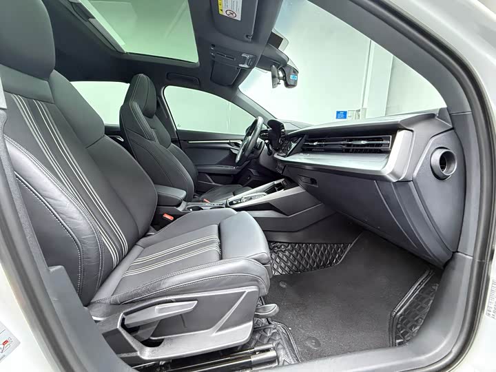 Фото 10 - Audi A3