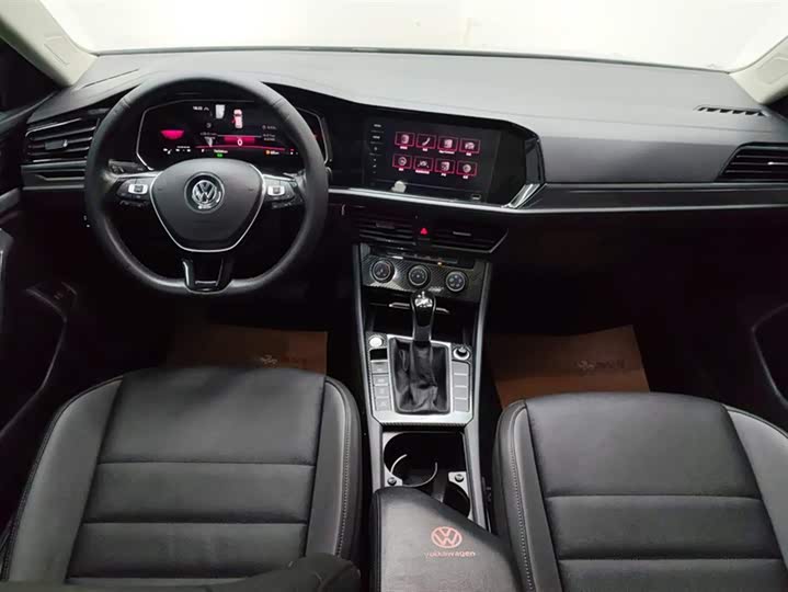 Фото 12 - Volkswagen Sagitar L