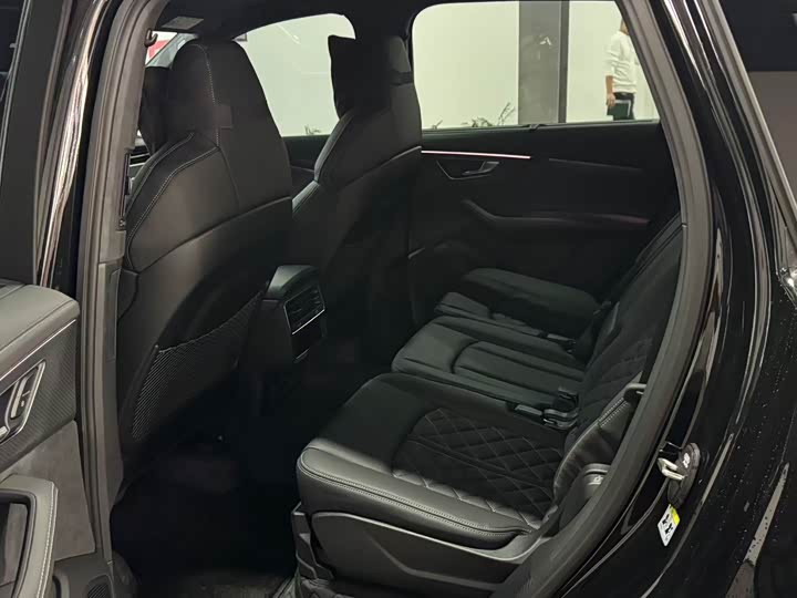 Фото 7 - Audi SQ7