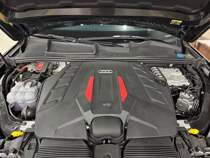 Фото 9 - Audi SQ7