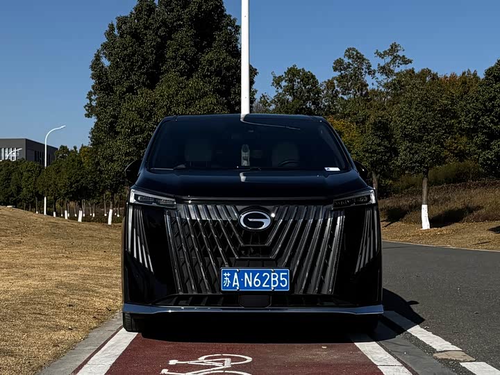 Фото 3 - GAC Trumpchi M8