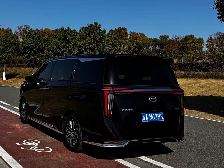 Фото 4 - GAC Trumpchi M8