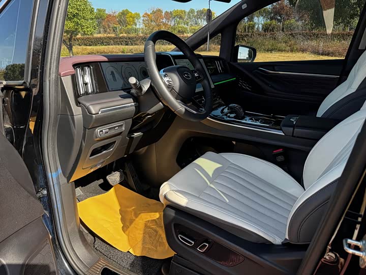 Фото 5 - GAC Trumpchi M8