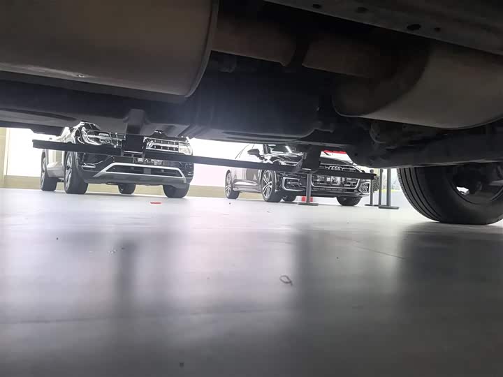 Фото 21 - Tank 300