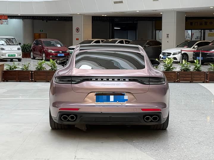 Фото 5 - Porsche Panamera