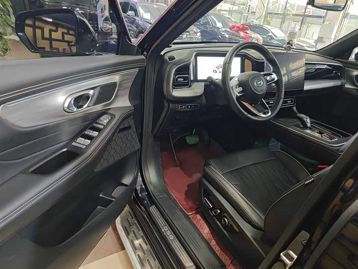 Фото 16 - GAC Trumpchi GS8