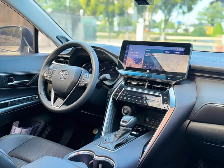 Фото 13 - Toyota Venza