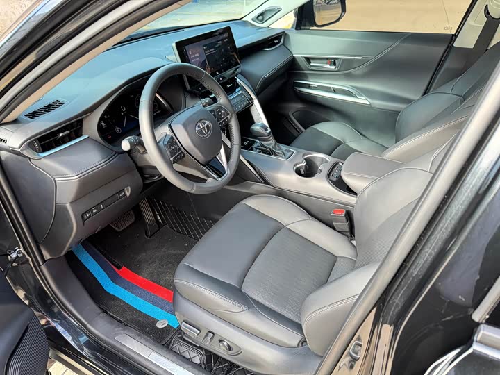 Фото 8 - Toyota Venza