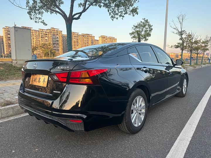 Фото 5 - Nissan Teana