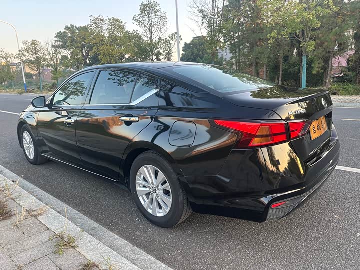 Фото 6 - Nissan Teana