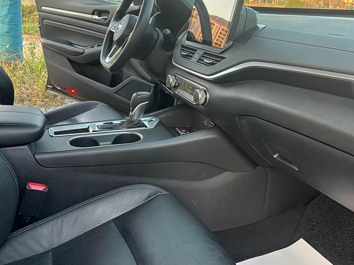 Фото 7 - Nissan Teana