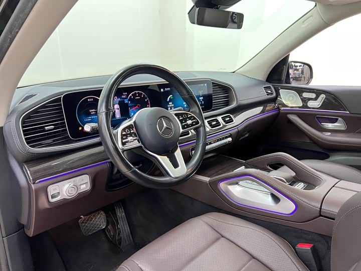 Фото 10 - Mercedes-Benz GLE-Class