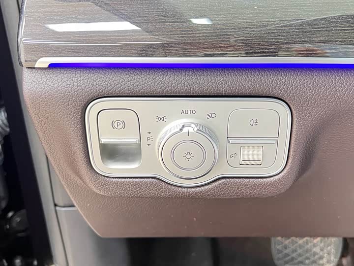 Фото 25 - Mercedes-Benz GLE-Class