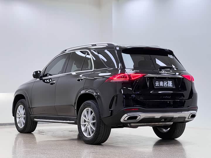 Фото 6 - Mercedes-Benz GLE-Class