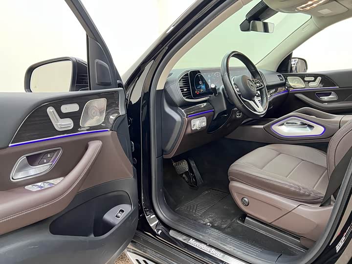 Фото 9 - Mercedes-Benz GLE-Class