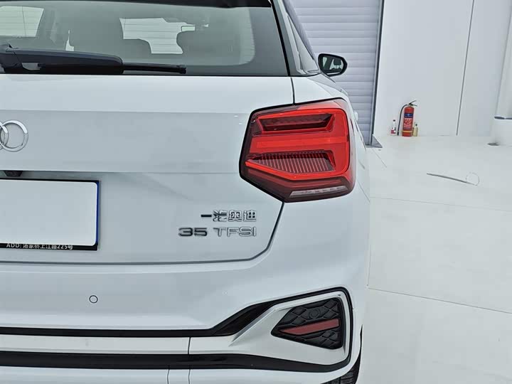 Фото 10 - Audi Q2L