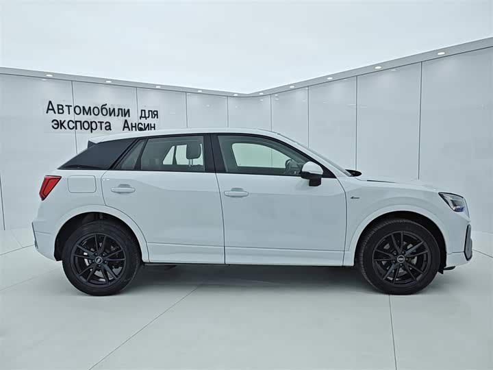 Фото 8 - Audi Q2L