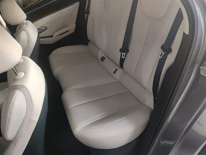 Фото 14 - BYD Qin L