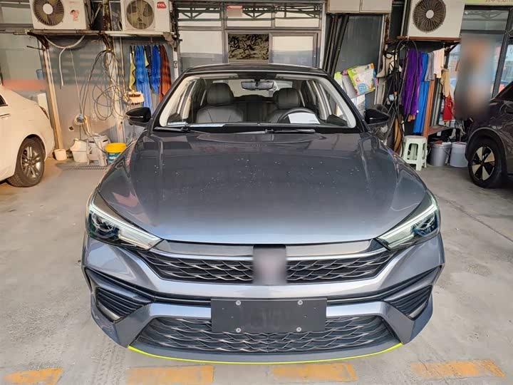 Фото 3 - Roewe i5