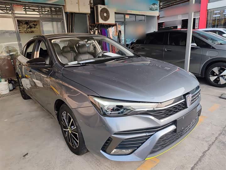 Фото 4 - Roewe i5