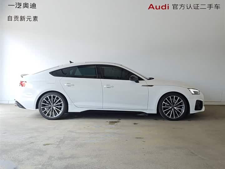 Фото 2 - Audi A5