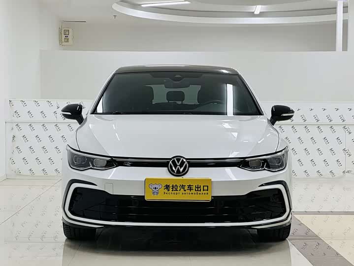 Фото 3 - Volkswagen Golf