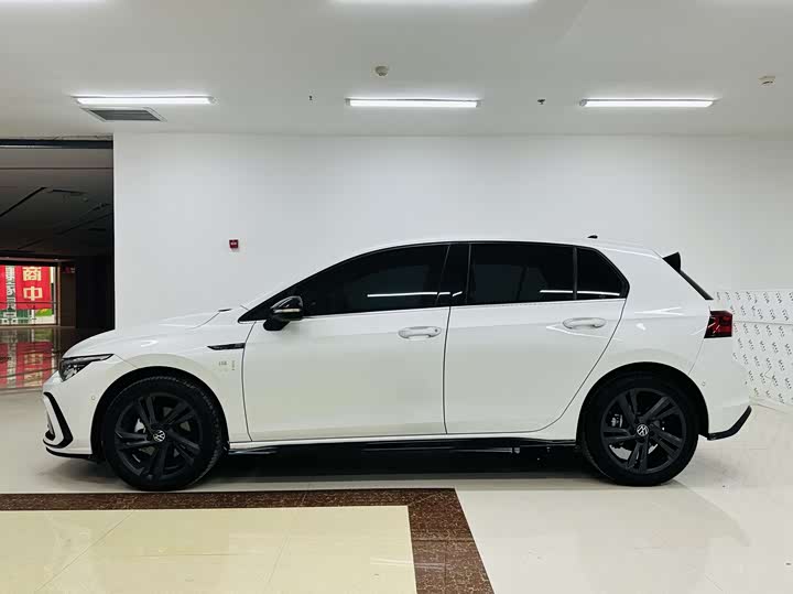 Фото 6 - Volkswagen Golf