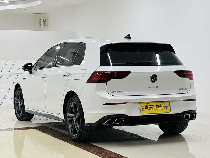 Фото 7 - Volkswagen Golf