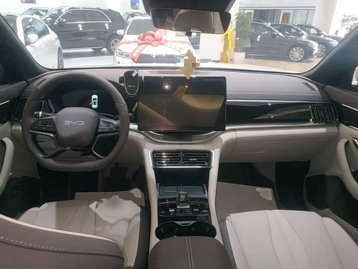 Фото 10 - BYD Song Plus Hybrid/EV