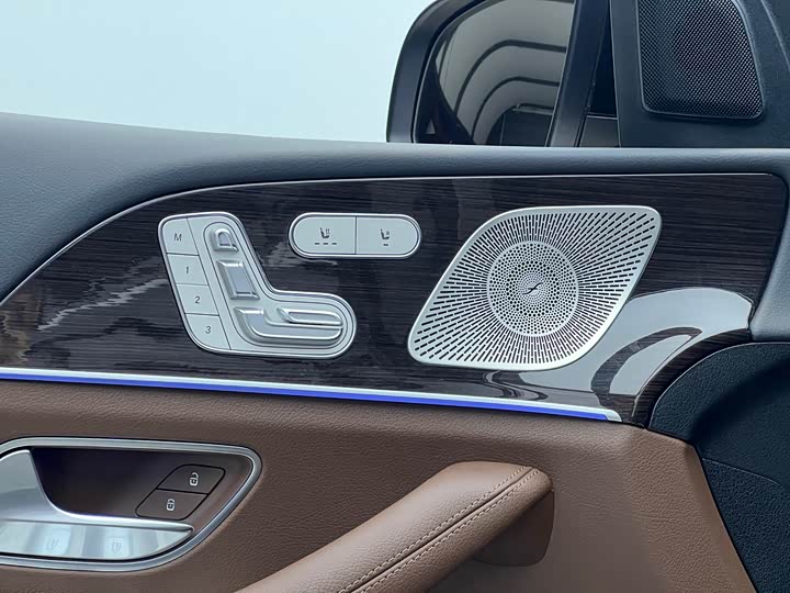 Фото 12 - Mercedes-Benz GLE-Class