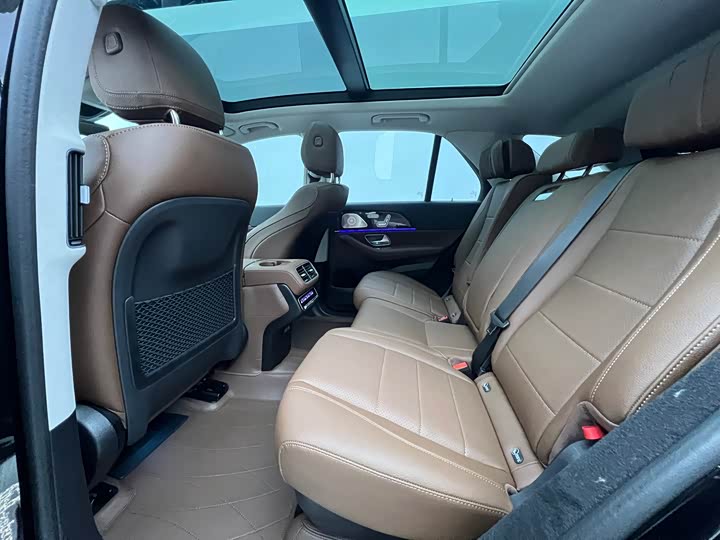 Фото 13 - Mercedes-Benz GLE-Class