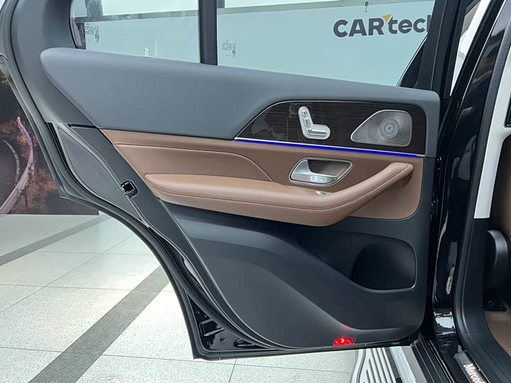 Фото 15 - Mercedes-Benz GLE-Class