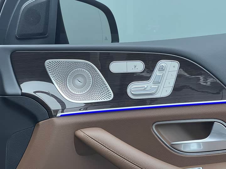 Фото 23 - Mercedes-Benz GLE-Class