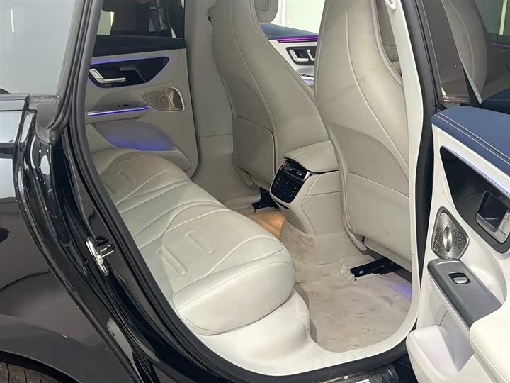 Фото 19 - Mercedes-Benz EQE AMG