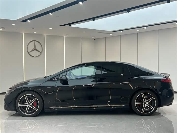 Фото 4 - Mercedes-Benz EQE AMG