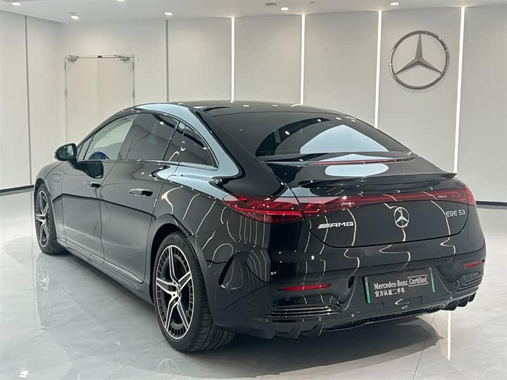 Фото 6 - Mercedes-Benz EQE AMG