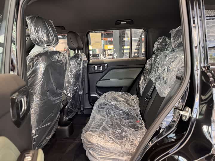 Фото 11 - Baojun Yep Plus