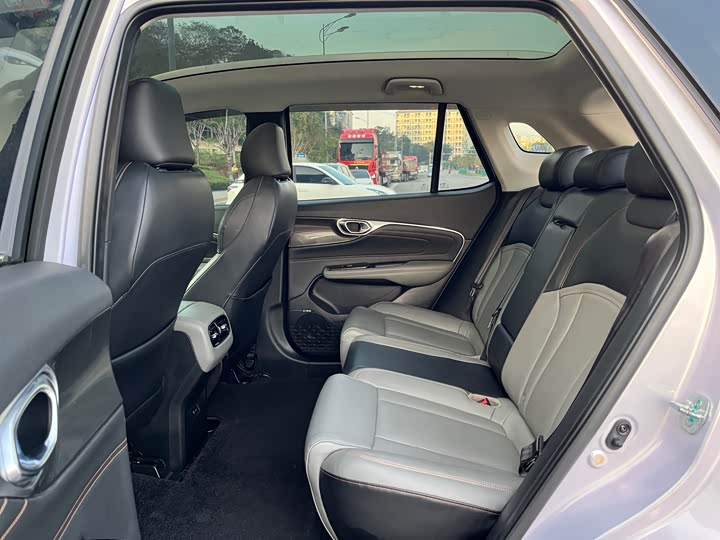 Фото 19 - GAC Aion V