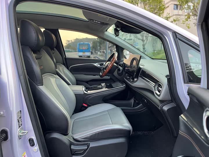 Фото 20 - GAC Aion V