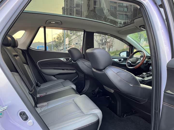 Фото 22 - GAC Aion V