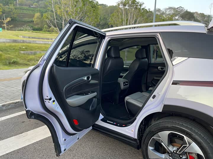 Фото 35 - GAC Aion V