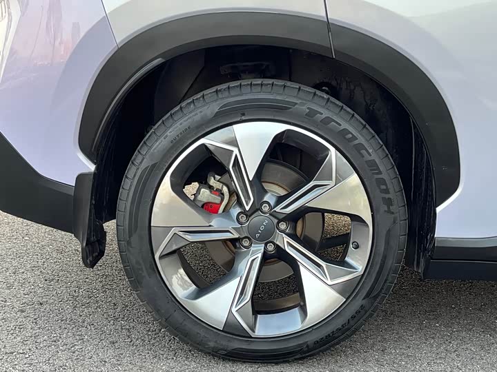 Фото 45 - GAC Aion V