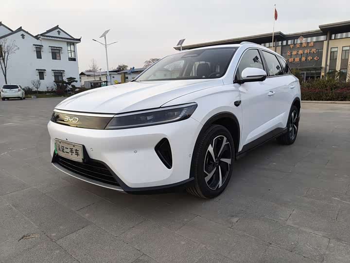 Фото 2 - BYD Sea Lion 05 DM-i Hybrid